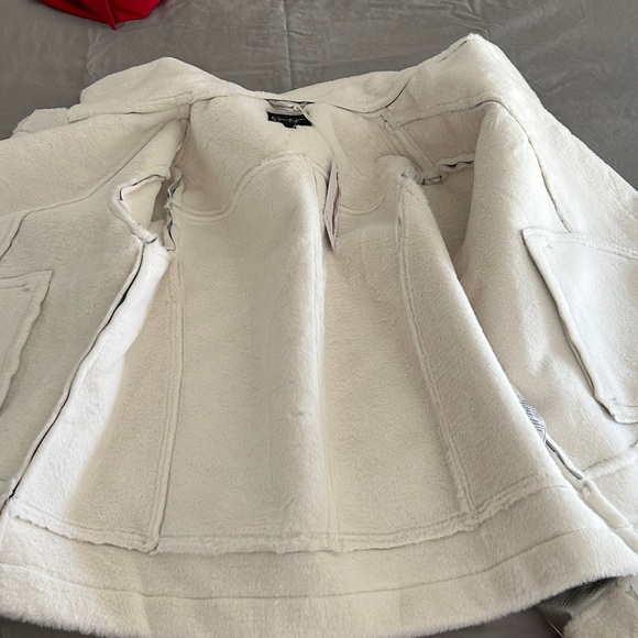 Jessica Simpson Metallic Jacket with Cream Trim Size XL. - Picture 11 of 15